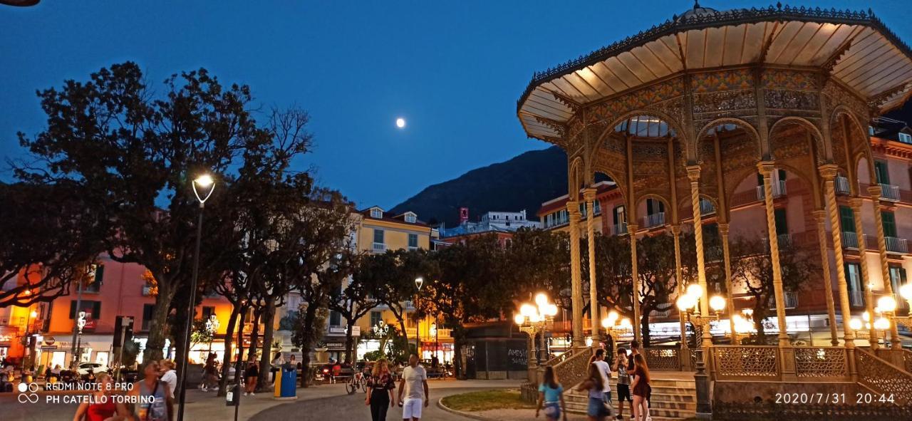 La Villa Degli Dei - Guest House Castellammare di Stabia Eksteriør billede