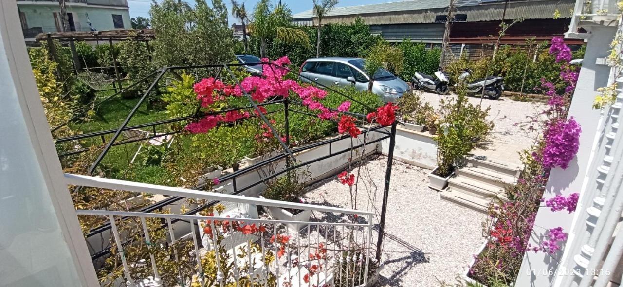 La Villa Degli Dei - Guest House Castellammare di Stabia Eksteriør billede