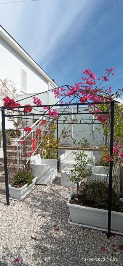 La Villa Degli Dei - Guest House Castellammare di Stabia Eksteriør billede